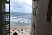 APARTAMENTO FRENTE AO MAR, COM VISTA, SÃO 3 DORMITÓRIOS SENDO 1 SUÍTE.