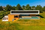 Casas à venda na Quinta da Baroneza, Bragança Paulista - SP. Residência Quinta da Baroneza II by Arquitetura Gui Mattos, 1486m², 6 suítes, lazer e vista para o pôr do sol