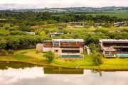 Porto Feliz Condomínio Fazenda Boa Vista. Casa à venda à beira do lago na Fazenda Boa Vista. Luxo em cada detalhe, 1100 m², 6 suítes, piscina, móveis assinados e fino acabamento. JHSF Fazenda Boa Vist
