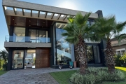 Casa com 5 quartos, 353 m², à venda por R$ 4.500.000- Condomínio Malibu Beach Residence - Xangri-lá/RS