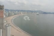 Yachthouse com 4 suítes, 263m² privativos, 3 vagas de garagem, vista incrível de toda a orla de Balneário Camboriú, 44 º andar.