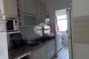 Apartamento com 02 quartos/dormitórios no bairro Serraria, em São José- SC