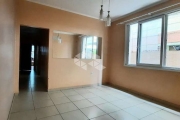 Excelente apartamento térreo com pátio de 3 dormitórios no bairro Floresta.