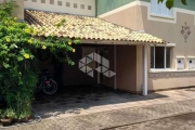 Casa em condomínio, 4 dormitórios, de esquina, 2 box