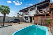 Casa Sobrado, 4 dormitórios, Suite, 3 banheiros, closet, sacada, piscina, área gourmet, amplo pátio.Localizado no bairro São José