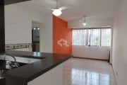 Apartamento 02 dormitórios com 01 vaga de garagem escriturada - Glória