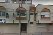 Apartamento térreo de frente com um quarto e 94m² e uma vaga na Liberdade