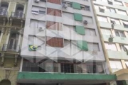 APARTAMENTO JK DESOCUPADO À VENDA NO CENTRO, EM ANDAR ALTO E COM SOL DA MANHÃ, PRÉDIO COM ELEVADOR