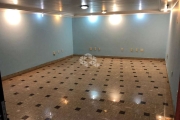 Sala comercial com terraço privativo!