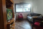 Apartamento de 2 dormitórios com dependência no bairro Manini Deus.