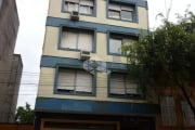 Apartamento 2 dormitórios no Centro Histórico, rua Duque de Caxias, próximo do Gasômetro