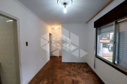 Apartamento à venda com 01 dormitório / quarto e vaga rotativa na rua Gomes de Freitas no bairro Jardim Itu em Porto Alegre / RS.