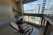 Apartamento com vista para o mar mobiliado de 3 dormitórios, sendo 1 suíte, 2 vagas de garagem no Centro de Florianópolis/SC.