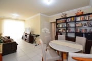 APARTAMENTO SEMIMOBILIADO COM 3 QUARTOS SENDO 1 SUÍTE E 1 VAGA DE GARAGEM NO CENTRO FLORIANÓPOLIS/SC