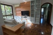 Apartamento mobiliado de 2 quartos com vista, garagem e elevador no Bairro Menino Deus próximo ao hospital Mãe de Deus e Orla do Guaíba.