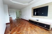 Apartamento à venda, 2 dormitórios/quartos, reformado, vaga coberta, av. Protásio Alves,  Alto Petrópolis