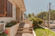 CASA RESIDENCIAL COM 5 DORMITÓRIOS, NA VILA IPIRANGA!