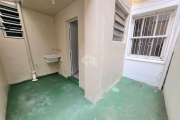 Baixo o preço. Apartamento de 1 quarto/dormitório com pátio  e próximo ao Zaffari