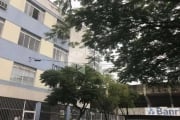 Baixou o preço.Apartamento tipo casa (térreo) e com garagem entre os bairros Azenha e Medianeira.