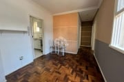 Apartamento de 03 dormitórios no bairro Santo Antônio com uma vaga de estacionamento.