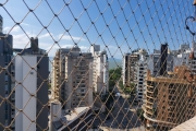 Apartamento À venda de 3 Dormitórios com Suíte e Vista para a Beira-Mar no Centro de Florianópolis