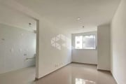 Apartamento com 2 quartos, 1 vaga de garagem, playground, piscina coletiva(adulto e infantil), quiosque com churrasqueira, salão de festas.