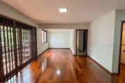 Apartamento 3 quartos, 1 suíte, com sacada e banheira. Contendo 129,70m² privativos, no bairro Petrópolis em Porto Alegre