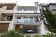 Casa  Residencial Alto Padrão de 3 dormitórios , piscina e 4 vagas