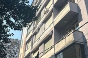 Apartamento 3 dormitórios suite, sacada integrada, cozinha com churrasqueira.