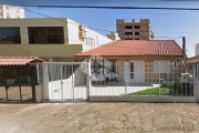 Casa 3 dormitórios, 3 suítes, 3 vagas, Jardim Itú, Porto Alegre.