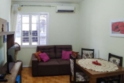 Apartamento térreo elevado, 2 dormitórios,, 59 m², no Centro Histórico, Porto Alegre