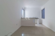 REFORMADO Apartamento de 01 dormitório/quarto . Elevador no Prédio. Av. São Pedro