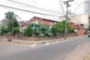 Terreno com 1024m² residencial /comercial / com Casa habitável à venda - Bairro Passo da Areia em Porto Alegre.