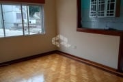 Apartamento 1 dormitório na Bento Martins esquina Washington Luiz, frente UERGS