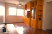 Apartamento  2 dormitórios Semi Mobiliado com Vaga Coberta