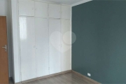 Apartamento à Venda com 74m² - Pinheiros