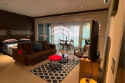 Flat em frente ao Shopping Anália Franco, 55 m2, 01 quarto, ar condicionado, varanda e 02 vagas