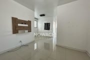 APARTAMENTO SEMI MOBILIADO DE 2 DORMITORIOS E 1 VAGA NO PORTÃO