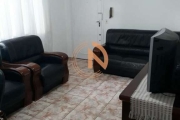 Apartamento à venda com 61 m², localizado na Avenida Moema, andar baixo.