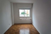 Apartamento Prox. a R. Tabapuã e ao lado da Kalunga, em frente à faculdade FMU.