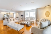 Apartamento tipo para venda com 4 quartos, sendo 3 suítes, 304m²