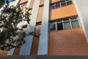 Apartamento com 3 quartos sendo 1 suíte à venda, nos Aflitos.