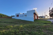 Casa à venda com 3 quartos sendo 2 suítes, no Cond. Alphaville Pernambuco 2.