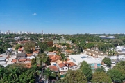 Ao lado da estação do metro linha Lilás, farto comércio e com vista espetacular