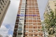 Apartamento  220m², 03 dormitórios (sendo 01 suíte),  04 banheiros e 02 vagas de garagem.  Condomínio com portaria, academia, salão de festas