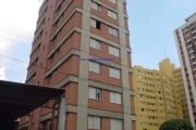 Apartamento Studio 45m², 01 dormitório, 01 banheiro e 01 vaga de garagem.  Condomínio com portaria e segurança .  Excelente localização