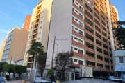 Apartamento 60m², 02 dormitórios, 01 banheiro e 01 vaga de garagem.  Condomínio com segurança e portaria.  Excelente localização