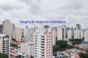 Apartamento Cobertura Duplex 250m², 03 dormitórios (sendo suítes), 04 banheiros e 04 vagas de garagem.  Condomínio com portaria, segurança, piscina