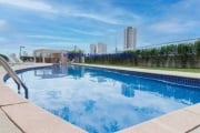 Apartamento 65m², 02 dormitórios (sendo 01 suíte), 02 banheiros e 02 vagas de garagem.  Condomínio com portaria, segurança, piscina