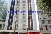 Apartamento 40m², 01 dormitório, 01 banheiro e 01 vaga de garagem.  Condomínio com portaria, segurança 24hrs.  Excelente localização